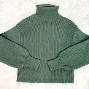 MIAMI FRANCESCAS GREEN RIBBED LONG SLEEVE TURTLENECK PULLOVER SWEATER SZ
SMALL